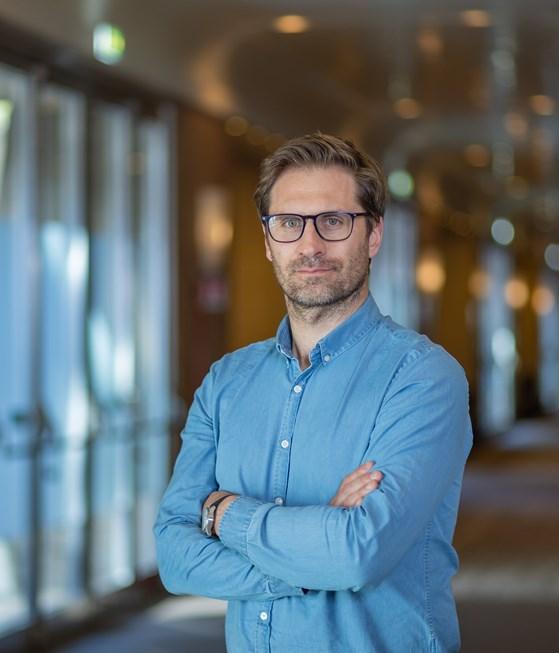 13. Bastien Parizot Headshots[85]