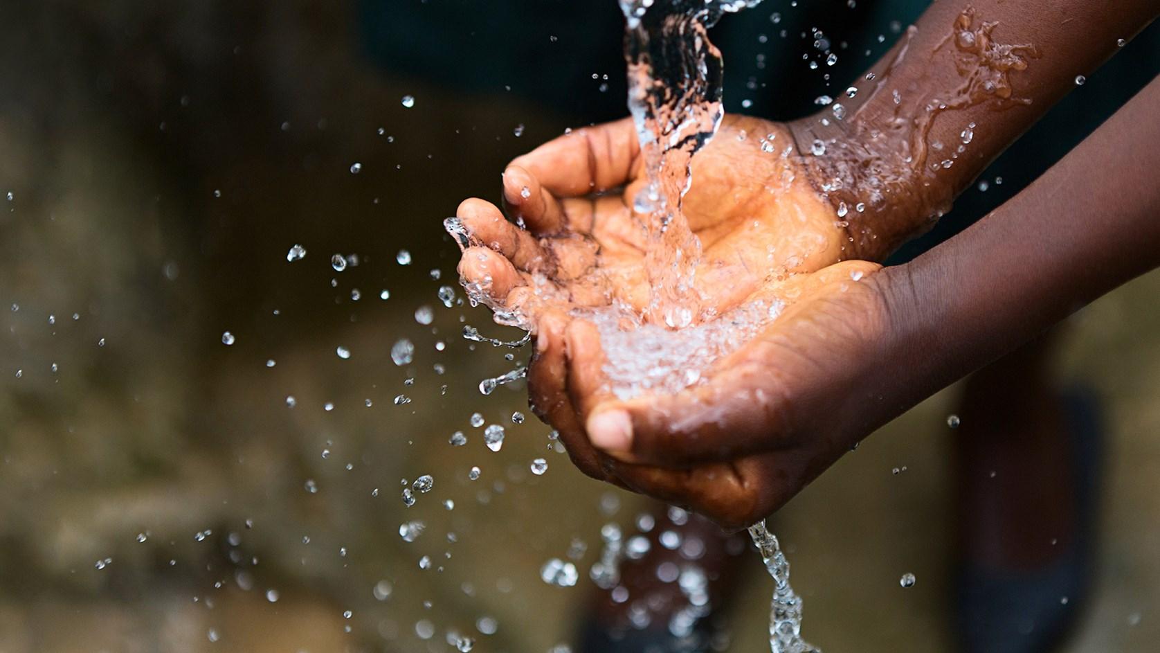 Hands Water Flipped Cropped 1676X943